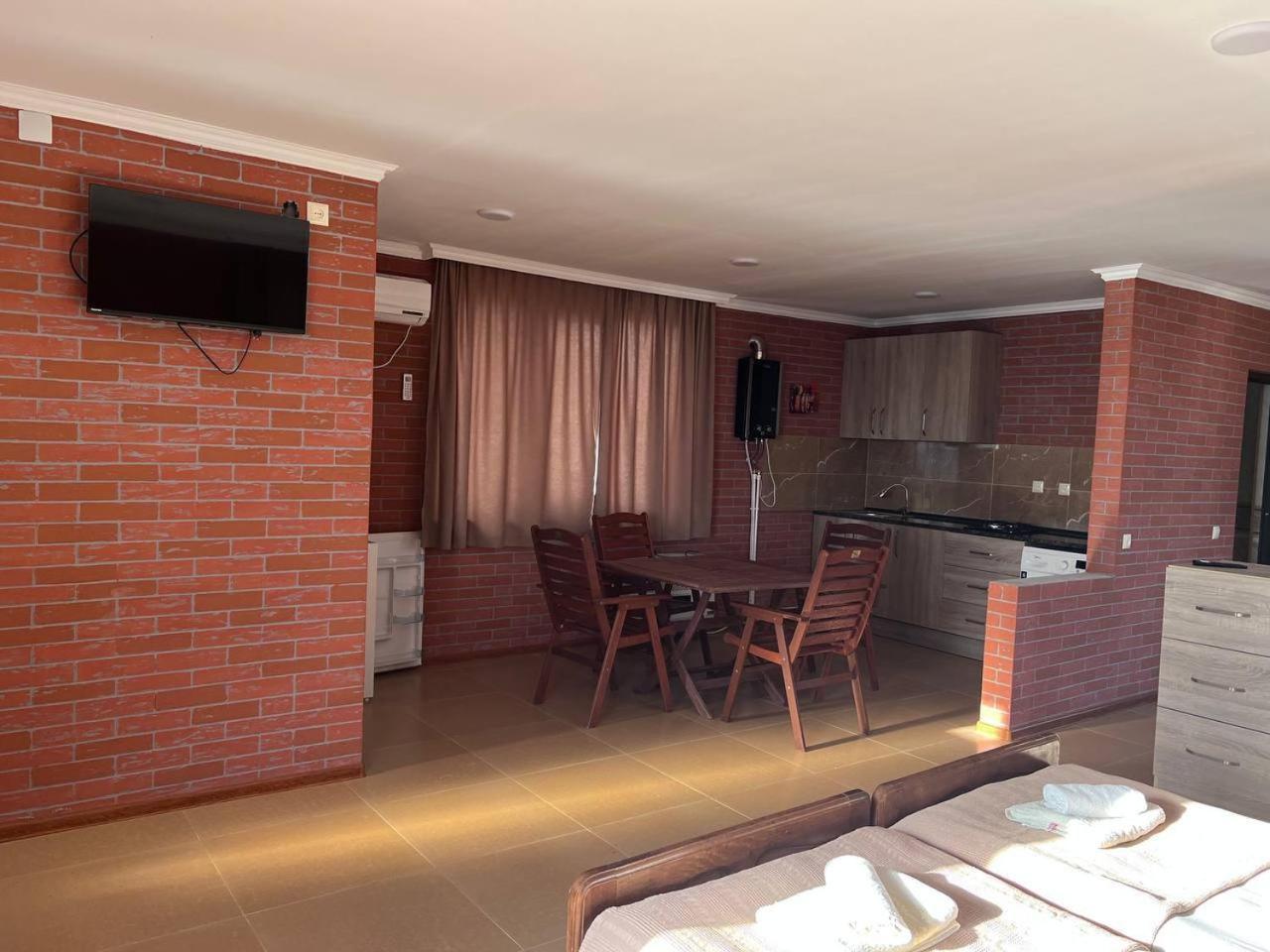Guest House Rusalka Кобулеті Екстер'єр фото