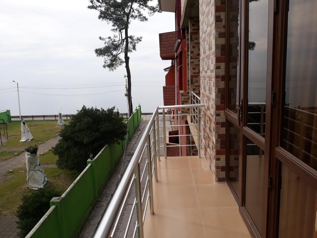 Guest House Rusalka Кобулеті Екстер'єр фото